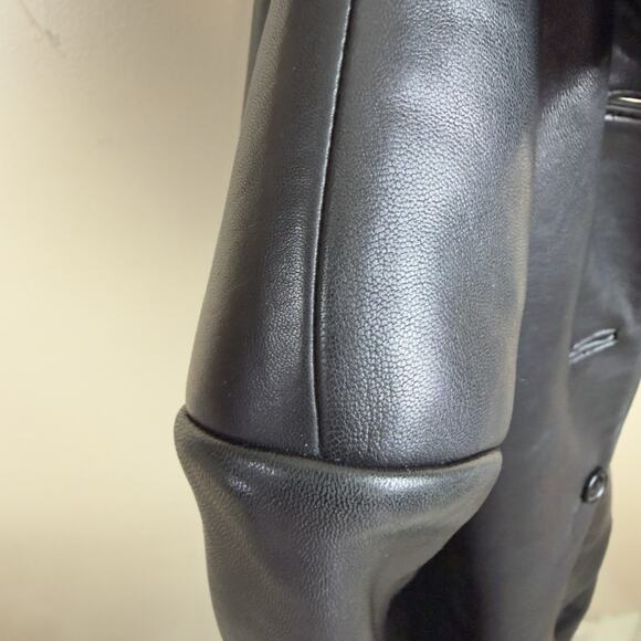 Petite Sophisticate Black Leather Blazer Jacket Women’s Size M Button Front - Picture 7 of 14